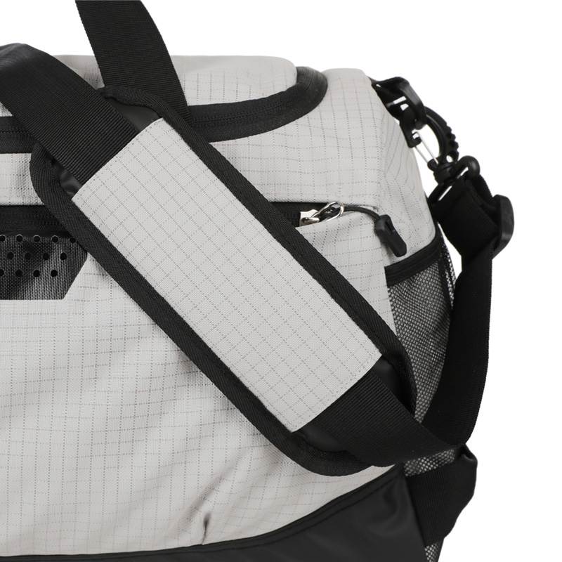Fashionable Weekend Travel Bag